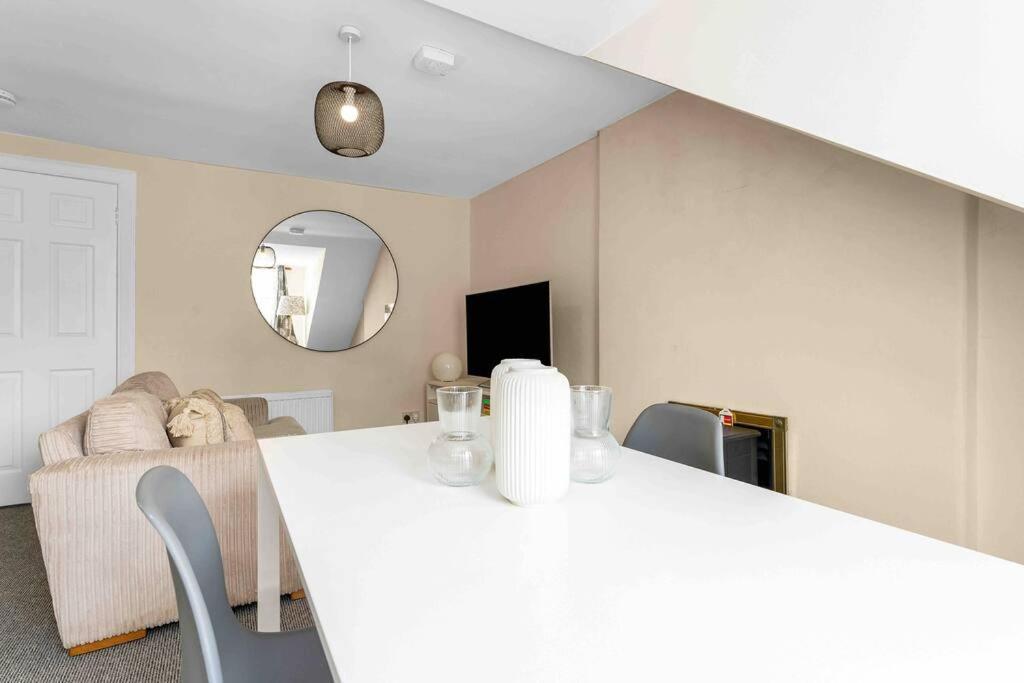 Stylish 1 Bedroom Apartment Édimbourg Extérieur photo